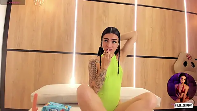 Snapshot of charlotte_colee chatting on November 2025 11:54:01 AM charlotte colee online show from November 2025 11:54:01 AM