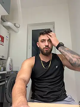 Snapshot of LoveIsBlind_ chatting on December 2024 08:47:02 PM LoveIsBlind  online show from December 2024 08:47:02 PM