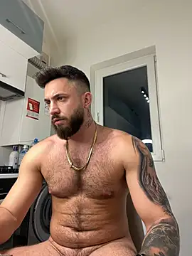 Snapshot of LoveIsBlind_ chatting on December 2024 12:34:01 AM LoveIsBlind  online show from December 2024 12:34:01 AM