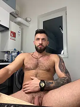 Snapshot of LoveIsBlind_ chatting on December 2024 12:32:02 AM LoveIsBlind  online show from December 2024 12:32:02 AM