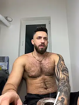 Snapshot of LoveIsBlind_ chatting on December 2024 09:19:01 PM LoveIsBlind  online show from December 2024 09:19:01 PM