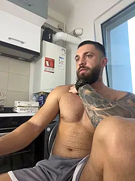 Snapshot of LoveIsBlind_ chatting on October 2025 02:47:02 PM LoveIsBlind  online show from October 2025 02:47:02 PM