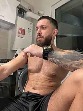 Snapshot of LoveIsBlind_ chatting on October 2025 05:46:01 PM LoveIsBlind  online show from October 2025 05:46:01 PM