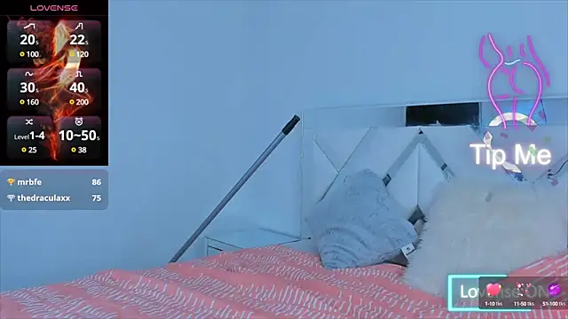 Snapshot of _violetadulce chatting on February 2025 03:00:02 AM  violetadulce online show from February 2025 03:00:02 AM