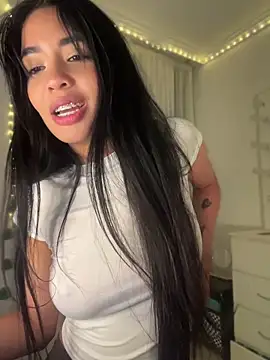 lina pink online show from May 2026 05:23:02 AM