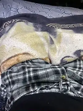 Snapshot of josle24 chatting on December 2024 05:21:01 AM josle24 online show from December 2024 05:21:01 AM