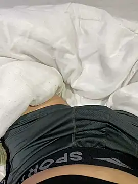 Snapshot of josle24 chatting on December 2024 05:17:01 AM josle24 online show from December 2024 05:17:01 AM