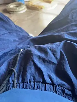 Snapshot of josle24 chatting on October 2025 08:18:01 PM josle24 online show from October 2025 08:18:01 PM