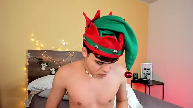 justinbiler online show from December 2024 03:38:02 PM