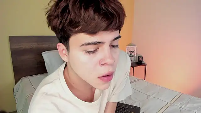 justinbiler online show from February 2025 12:37:01 PM