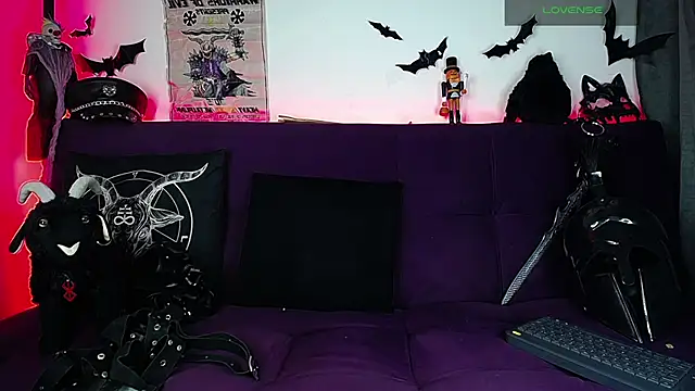 Snapshot of blckwolf_6 chatting on November 2025 09:37:02 PM blckwolf 6 online show from November 2025 09:37:02 PM