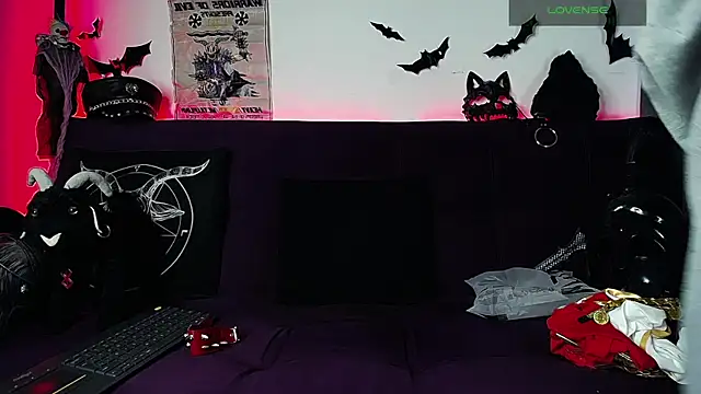 Snapshot of blckwolf_6 chatting on November 2025 03:00:02 PM blckwolf 6 online show from November 2025 03:00:02 PM