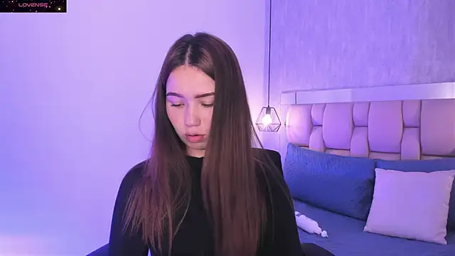 Roxie-Summers11 online show from February 2025 01:55:01 AM