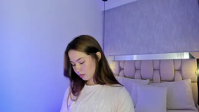 Roxie-Summers11 online show from March 2025 07:42:02 PM