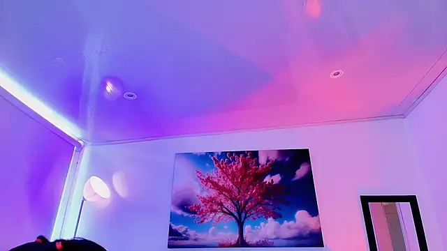 Emma monserrat online show from September 2025 07:36:01 PM