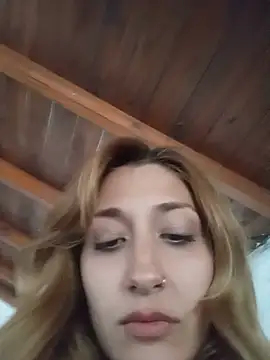 Viudanegraa online show from May 2026 12:46:01 PM