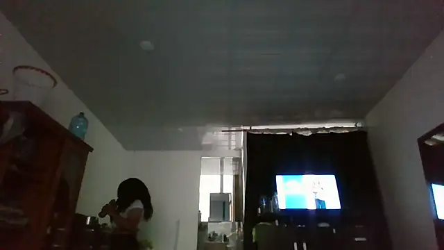 Ivon-09 online show from October 2025 11:03:01 AM