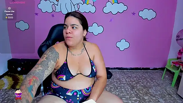 Sharon hils online show from April 2026 12:32:02 PM