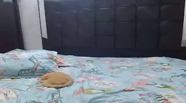 Snapshot of charlotte_slut chatting on February 2025 11:27:01 PM charlotte slut online show from February 2025 11:27:01 PM