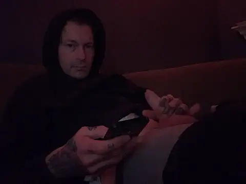 Snapshot of knottinchurch chatting on December 2024 01:19:02 PM knottinchurch online show from December 2024 01:19:02 PM