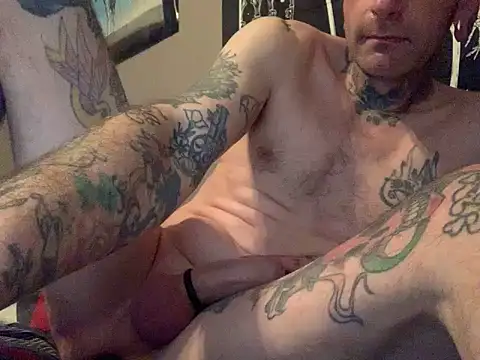 Snapshot of knottinchurch chatting on February 2025 06:44:01 PM knottinchurch online show from February 2025 06:44:01 PM