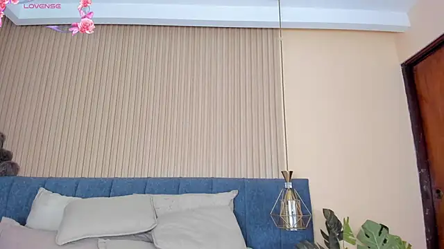 kathecute   online show from February 2026 01:45:01 AM