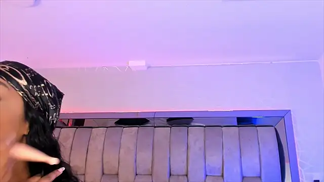 ChaynnaCooper online show from January 2025 11:35:01 AM