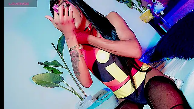 HELEM  S7 online show from September 2025 01:58:01 PM