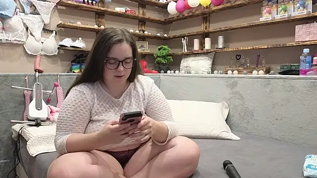 Kimberly-Caprice online show from February 2025 04:13:02 PM