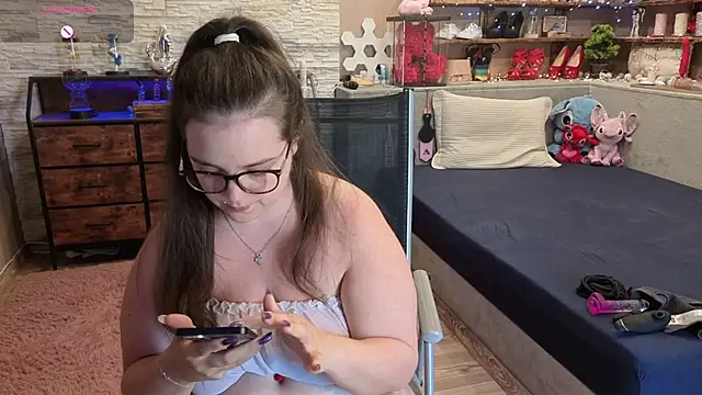 Kimberly-Caprice online show from June 2026 10:15:01 AM
