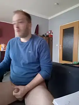 Snapshot of Henner33 chatting on March 2025 01:38:02 PM Henner33 online show from March 2025 01:38:02 PM