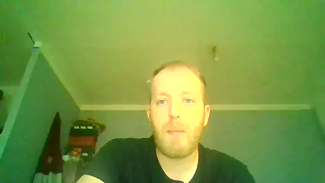 Snapshot of Henner33 chatting on March 2026 12:00:02 PM Henner33 online show from March 2026 12:00:02 PM