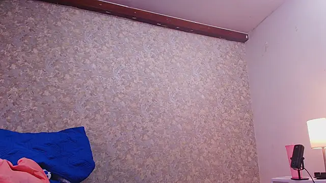 Snapshot of nicol_f chatting on January 2025 07:17:02 PM nicol f online show from January 2025 07:17:02 PM