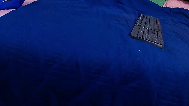 Snapshot of nicol_f chatting on October 2025 07:33:02 PM nicol f online show from October 2025 07:33:02 PM