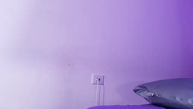 nicol f online show from February 2026 03:07:02 AM