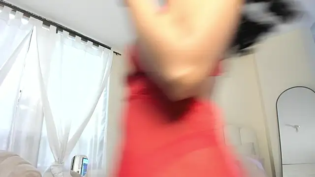 Snapshot of evely_coelloo chatting on October 2025 07:32:01 PM evely coelloo online show from October 2025 07:32:01 PM