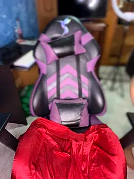 Snapshot of DulceMiia_ chatting on November 2025 01:21:02 PM DulceMiia online show from November 2025 01:21:02 PM