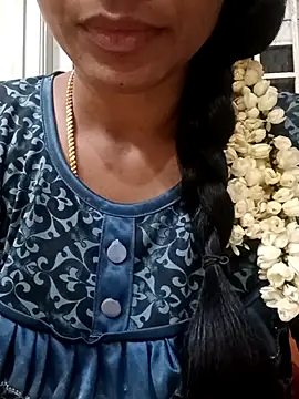 Ambika01 online show from September 2025 01:05:01 PM