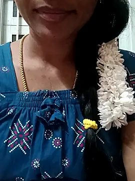 Ambika01 online show from October 2025 01:34:02 PM