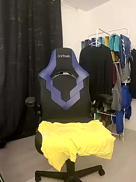 Snapshot of princess_katey chatting on February 2025 12:48:02 PM princess katey online show from February 2025 12:48:02 PM