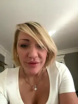 Snapshot of camdanz777 chatting on September 2025 07:49:02 PM camdanz777 online show from September 2025 07:49:02 PM