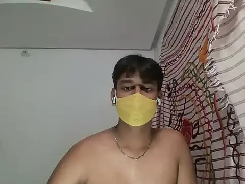 brownguy1234 online show from December 2024 05:43:02 PM