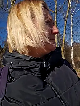 Snapshot of -Schweppes- chatting on March 2025 10:09:01 AM -Schweppes- online show from March 2025 10:09:01 AM