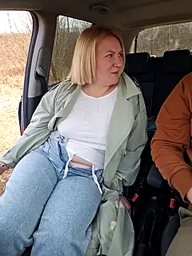 Snapshot of -Schweppes- chatting on March 2025 08:52:01 AM -Schweppes- online show from March 2025 08:52:01 AM