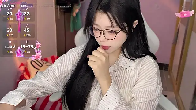 Snapshot of xiSSts chatting on December 2024 08:07:02 PM xiSSts online show from December 2024 08:07:02 PM