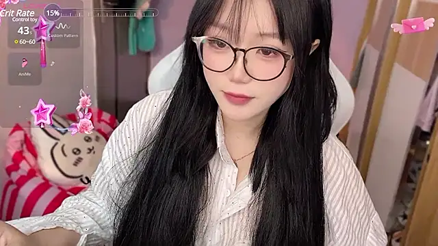 Snapshot of xiSSts chatting on December 2024 08:10:02 PM xiSSts online show from December 2024 08:10:02 PM