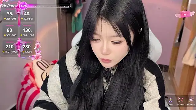 Snapshot of xiSSts chatting on December 2024 12:01:01 AM xiSSts online show from December 2024 12:01:01 AM