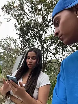 ValenSuarez25 online show from July 2026 10:39:01 PM