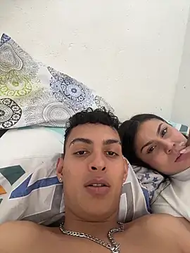 ValenSuarez25 online show from August 2026 06:22:01 PM