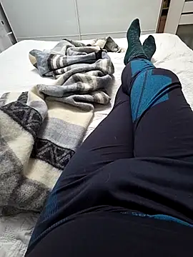 axecoman60 online show from December 2025 07:54:01 PM